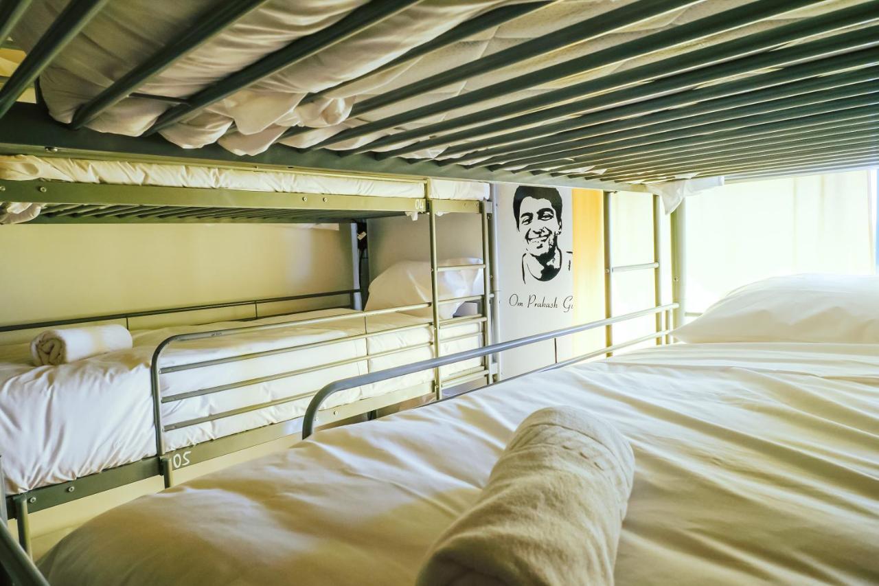 Help Yourself - Restelo Albergue