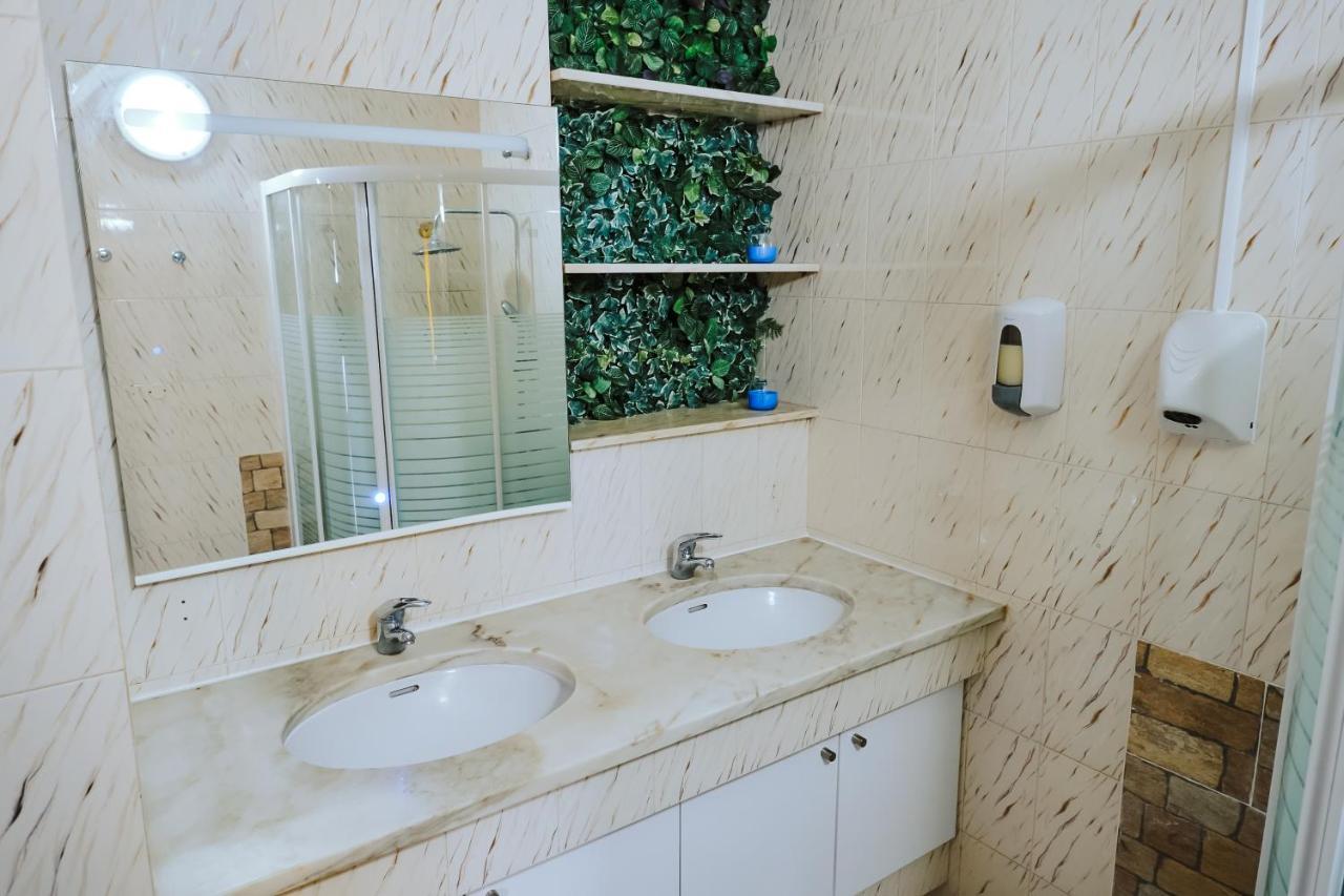 Albergue Help Yourself - Restelo