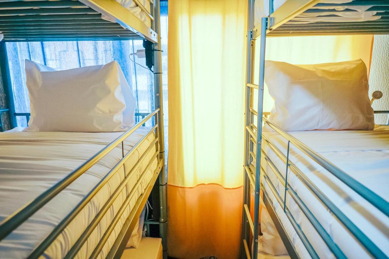 Help Yourself - Restelo Albergue *